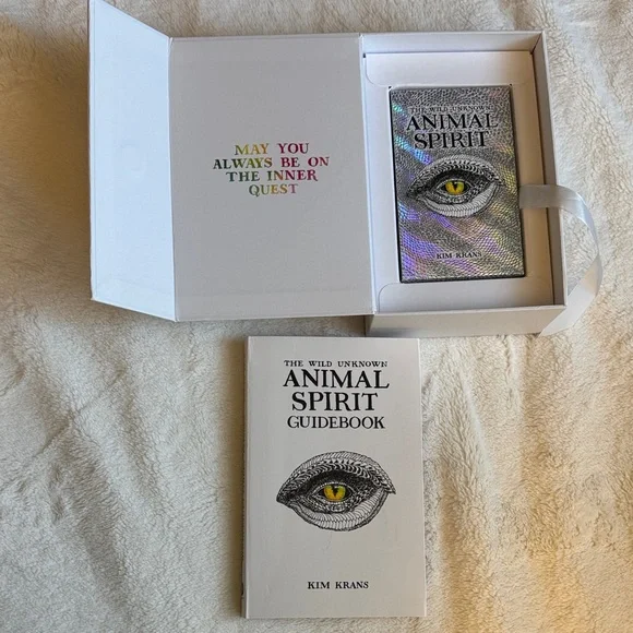 The Wild Unknown Animal Spirit Guidebook and Deck Set - Picture 1 of 2